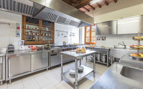 Tenuta Montiepoli 12+3