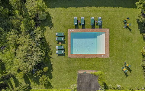 La Mandolata 12: Zwembad, Tuin, Gazon, Landscaping, Plantage, Landgoed, Park, Werf, Toevlucht, Eco Hotel