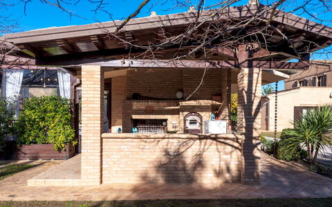 Villa Isotta 8+4: Meubilair, Dak, Schaduw, Veranda, Outdoor Structuur, Backyard, Tuin, Beits, Patio, Buitenmeubels