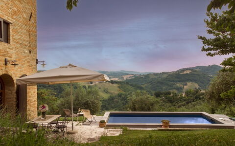 Casatorre 6+2: Landgoed, Buitenmeubels, Vallei, Boerderij, Villa, Bergdorp, Hacienda, Eco Hotel, Zwembad