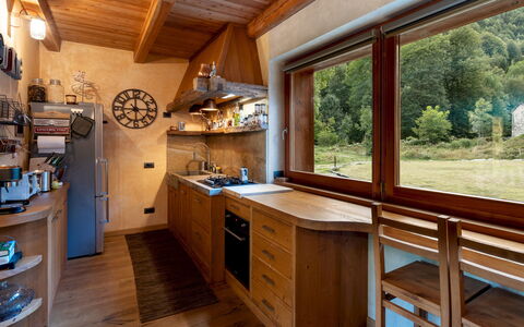 Chalet Walser 4+2: Hout, Interieur Ontwerp, Beits, Keuken, Countertop, Hardwood, Cabinetry, Vernis, Multiplex, Blokhut