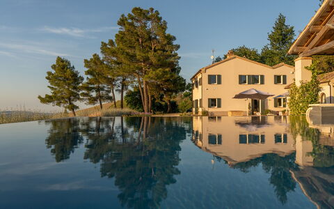 Villa Dianella 8+2: Reservoir, Reflectie, Tarn, Villa, Zwembad