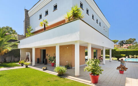 Villa Tiberio 6+2: Woongebied, Huis, Landgoed, Hacienda, Schaduw, Landscaping, Herenhuis, Villa, Ontwerp, Balkon