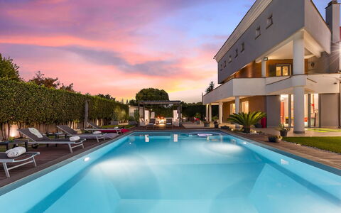 Villa Tiberio 6+2: Zwembad, Toevlucht, Landgoed, Eco Hotel, Hotel, Villa, Hacienda, Herenhuis, Binnenplaats, Landschap Verlichting