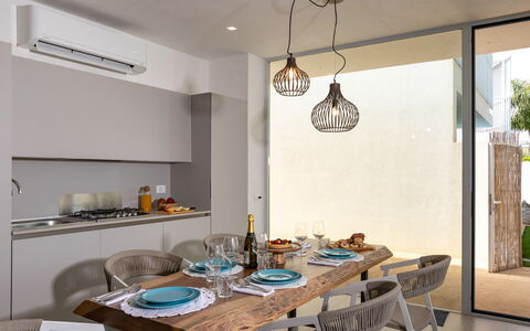 Villa Il Melograno 4+2: Interieur Ontwerp, Meubilair, Lichte Inrichting, Plafond, Flooring, Verlichting, Keuken, Keuken En Eettafel, Verdieping, Kamer
