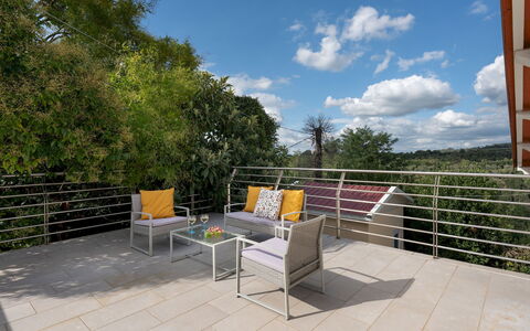 La Villanella 6: Buitenmeubels, Meubilair, Stoel, Dek, Schaduw, Eco Hotel, Leuning, Buitentafel, Balkon, Hardwood