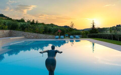 Podere Terranuova 10+2: Blauw, Water, Zwembad, Vrije Tijd, Reflectie, Toevlucht, Badplaats, Eco Hotel, Reflecting Pool