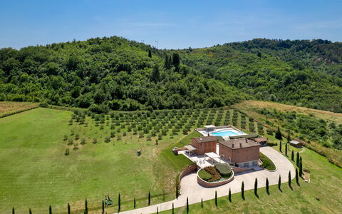 Podere Terranuova 10+2: Landschap, Land Lot, Hoogland, Landelijk Gebied, Landgoed, Dak, Heuvel Station, Vogelperspectief, Plantage, Verblijf