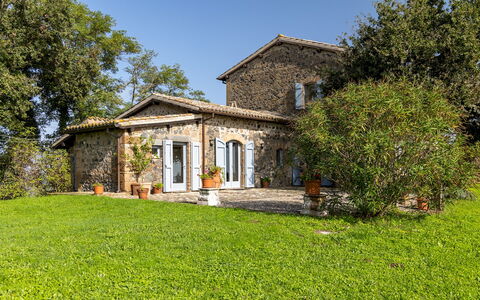 Villa dei Rosmarini 8: Huis, Huis, Landgoed, Verblijf, Boerderij, Deur, Tuin, Gazon, Herenhuis, Villa