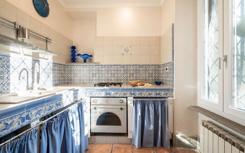 Tenuta Cavi 10: Flooring, Verdieping, Interieur Ontwerp, Tegel, Kamer, Keuken, Major Appliance, Gieten, Countertop, Beits