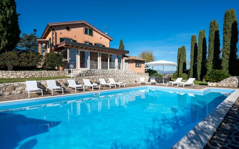 Tenuta Cavi 10: Zwembad, Huis, Toevlucht, Landgoed, Villa, Buitenmeubels, Hotel, Eco Hotel, Badplaats, Ligstoel