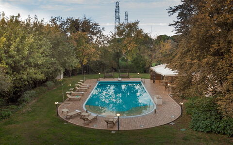 La Scuderia 8: Zwembad, Toevlucht, Thermae, Schaduw, Buitenmeubels, Eco Hotel, Waterpartij, Vrije Tijd, Tuin, Landscaping