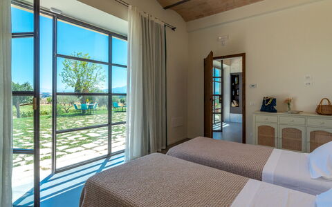 La Buona Maniera 10: Meubilair, Stoel, Toevlucht, Buitenmeubels, Zwembad, Schaduw, Landgoed, Eco Hotel, Keuken En Eettafel, Ontwerp