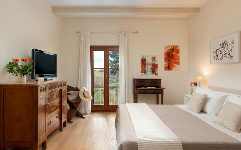 Casa da Sogno 12: Meubilair, Interieur Ontwerp, Flooring, Verdieping, Hout, Plafond, Kamer, Bed, Slaapkamer, Verlichting