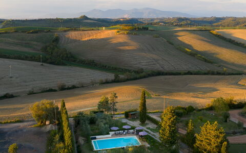 Casa da Sogno 12: Landschap, Land Lot, Plain, Landelijk Gebied, Landgoed, Plantage, Veld, Landscaping, Zwembad, Luchtfotografie