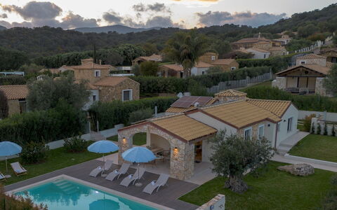 Casa Moros 6: Zwembad, Toevlucht, Ingrediënt, Landgoed, Villa, Hacienda, Voedsel, Boerderij, Eco Hotel, Thermae