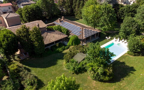 Villa Valchero 12: Zwembad, Woongebied, Landgoed, Vrije Tijd, Toevlucht, Hacienda, Schaduw, Villa, Landscaping, Boerderij