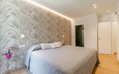 Dimora Mareblu 6: Interieur Ontwerp, Muur, Flooring, Verdieping, Hout, Plafond, Meubilair, Slaapkamer, Bed, Kamer