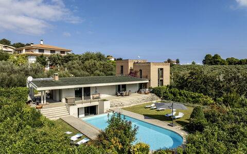 Villa Amyra 6+2: Zwembad, Woongebied, Landgoed, Toevlucht, Villa, Hacienda, Eco Hotel, Herenhuis, Boerderij, Tuin
