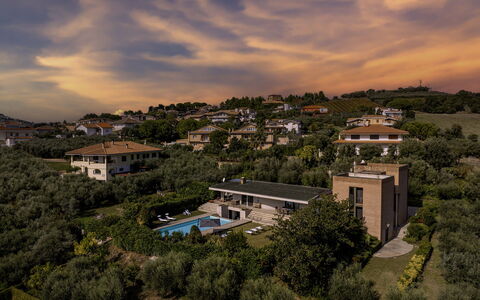 Villa Amyra 6+2: Zwembad, Woongebied, Landgoed, Toevlucht, Eco Hotel, Vogelperspectief, Villa, Hacienda, Herenhuis, Luchtfotografie