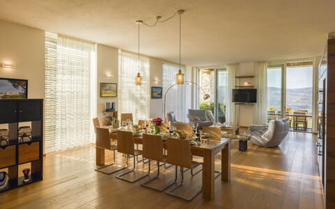 Brightline Villa 8