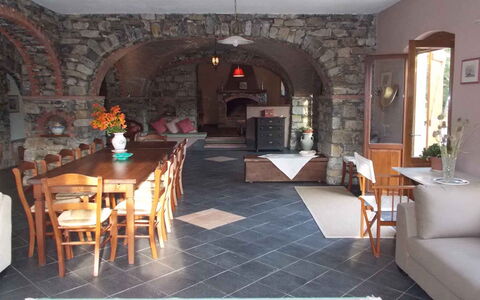 Villa Arbeio 8+6