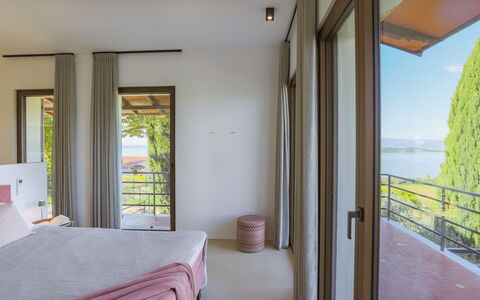 Casa dei Fiamminghi 10+2: Balkon, Eco Hotel, Schaduw, Beits, Oceaan, Toevlucht, Hardwood, Kust, Veranda, Stoel