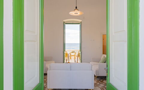 Villa Aristula 11: Zee, Verdieping, Oceaan, Stoel, Beits, Verf, Home Deur