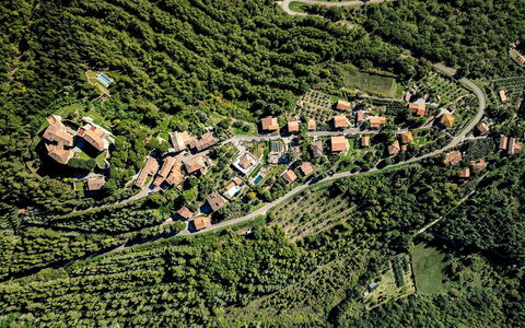 I Tramonti 10+2: Vogelperspectief, Landschap, Landelijk Gebied, Luchtfotografie, Dorp, Heuvel Station, Woud, Voorstad, Bergdorp, Jungle