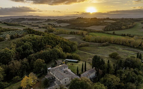 Podere Vernine di Sotto 14: Natuur, Landschap, Plain, Landelijk Gebied, Land Lot, Vogelperspectief, Landgoed, Dorp, Luchtfotografie, Veld