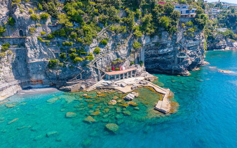 La Scogliera di Sori 5+1: Water, Zwemwater, Zee, Kust, Kust En Oceanic Landvormen, Oceaan, Toeristische Attractie, Strand, Kust, Inham