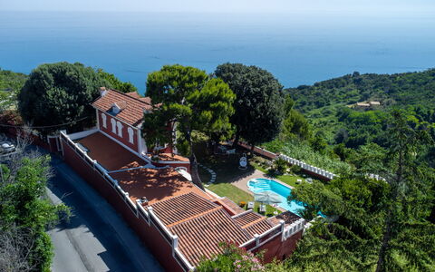 Villa Fiola 8: Landgoed, Hacienda, Villa, Eco Hotel, Toevlucht, Zwembad, Herenhuis, Boerderij