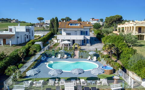 Villa Alma 8+2