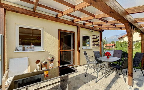Ferienhaus Siegele: Hout, Meubilair, Deur, Huis, Veranda, Verblijf, Stoel, Beits, Balkon, Kamerplant