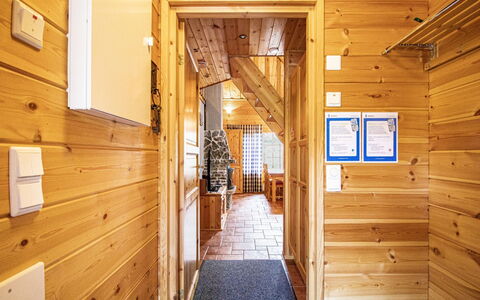 Lysthilä 4A: Meubilair, Stoel, Buitenmeubels, Tafel, Hout, Buitentafel, Keuken En Eettafel, Schaduw, Tuin, Paraplu