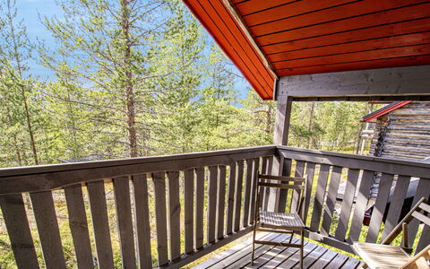Lysthilä 4A: Meubilair, Stoel, Buitenmeubels, Tafel, Hout, Buitentafel, Keuken En Eettafel, Schaduw, Tuin, Paraplu