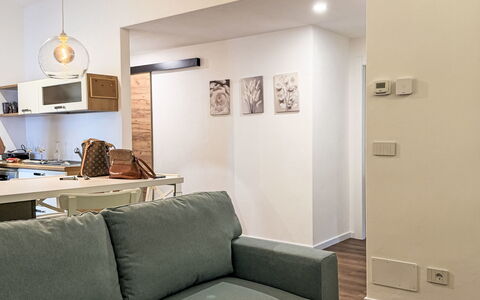 Genzianella Alpine Apartment: Landgoed, Landscaping, Villa, Haag, Balkon