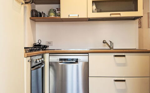 Genzianella Alpine Apartment: Landgoed, Landscaping, Villa, Haag, Balkon