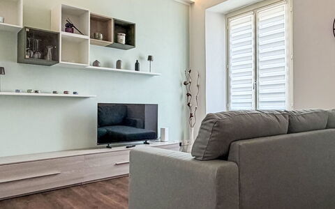 Genzianella Alpine Apartment: Landgoed, Landscaping, Villa, Haag, Balkon