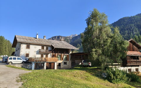 Ferienwohnung Schof: Bergachtig Landvormen, Heuvel, Huis, Berg, Bergketen, Hoogland, Landschap, Landelijk Gebied, Vallei, Verblijf