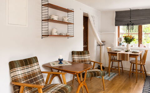 Solgläntan: Meubilair, Interieur Ontwerp, Flooring, Hout, Verdieping, Stoel, Verlichting, Huis, Kamer, Woonkamer