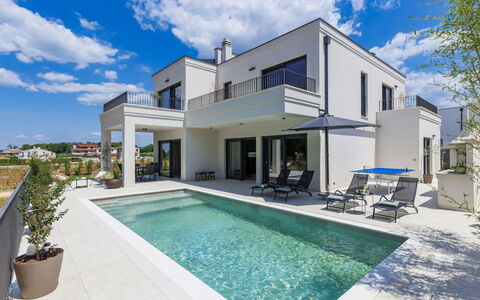 Riata: Blauw, Woongebied, Huis, Zwembad, Landgoed, Villa, Toevlucht, Herenhuis, Balkon, Eco Hotel