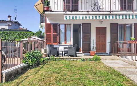 Casa Burli: Venster, Woongebied, Huis, Huis, Deur, Buurt, Balkon, Veranda, Appartement, Kamerplant
