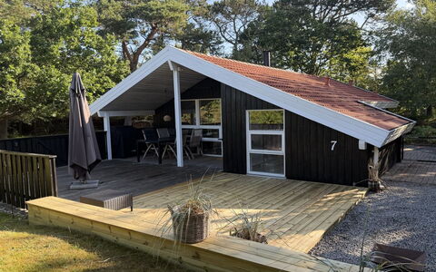 Florida - from the Sea: Hout, Verblijf, Hardwood, Schaduw, Plank, Outdoor Structuur, Garden Gebouwen, Buitenmeubels, Siding