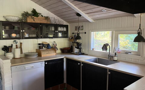 Florida - from the Sea: Keuken, Hout, Countertop, Toestel Van De Keuken, Interieur Ontwerp, Cabinetry, Plafond, Meubilair, Flooring, Major Appliance