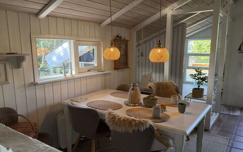 Florida - from the Sea: Hout, Meubilair, Interieur Ontwerp, Plafond, Flooring, Verdieping, Huis, Lichte Inrichting, Kamer, Stoel