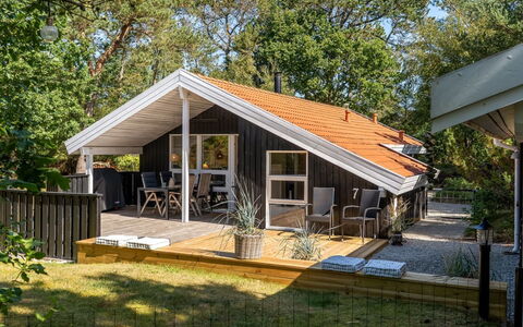 Florida - from the Sea: Lucht, Meubilair, Hout, Buitenmeubels, Tafel, Stoel, Wolk, Buitentafel, Hardwood, Plank