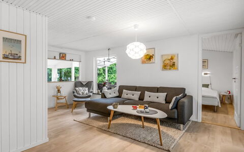 Eike - from the Sea: Meubilair, Interieur Ontwerp, Flooring, Bankstel, Verdieping, Muur, Houten Vloer, Hout, Woonkamer, Plafond