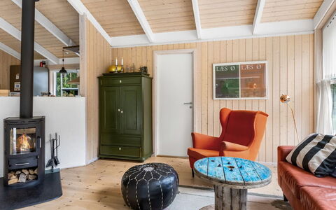 Naninja - 924M from the Sea: Meubilair, Interieur Ontwerp, Hout, Flooring, Plafond, Verdieping, Verlichting, Kamer, Woonkamer, Huis
