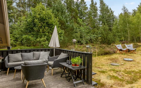 Pia - 685M from the Sea: Hout, Meubilair, Buitenmeubels, Stoel, Buitentafel, Tuin, Backyard, Dek, Verblijf, Beits